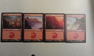 Terrains de base probablement issus d'Innistrad Terrains de base probablement issus d'Innistrad