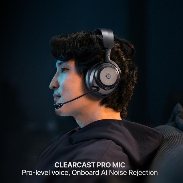 Arctis nova pro omni black etail img 04