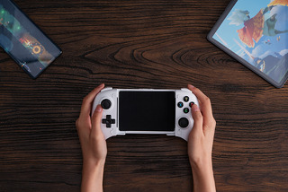 JPEG UltimateMobileGamingController scene 2560 21 JPEG UltimateMobileGamingController scene 2560 21