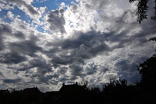 Cliquez sur l'image pour la voir en taille relle

Nom : nuage.jpg
Taille : 1024x680
Poids : 271,3 Ko
ID : 80210