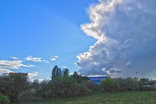 Cliquez sur l'image pour la voir en taille relle

Nom : nuageorage.jpg
Taille : 1024x685
Poids : 230,6 Ko
ID : 110540