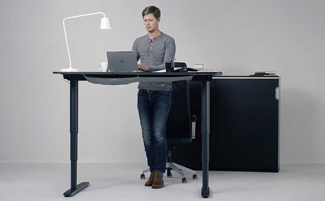 Ikea-Bureau-A-Hauteur-Ajustable.jpg