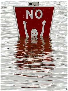 Cliquez sur l'image pour la voir en taille relle

Nom : no-swimming.jpg
Taille : 326x440
Poids : 46,0 Ko
ID : 46970