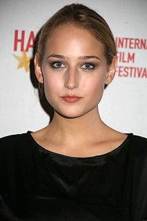 Cliquez sur l'image pour la voir en taille relle

Nom : 01129_Leelee_Sobieski_1_122_956lo.jpg
Taille : 2912x4368
Poids : 471,7 Ko
ID : 131680