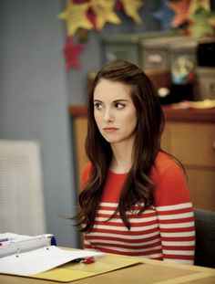680eb8686d550c06630730b4aa5a7aeb--hair-pinned-back-hair-lengths.jpg