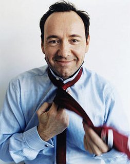 Cliquez sur l'image pour la voir en taille relle

Nom : Kevin-Spacey.jpg
Taille : 300x379
Poids : 21,2 Ko
ID : 135052