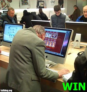 Cliquez sur l'image pour la voir en taille relle

Nom : fail-owned-web-browsing-win.jpg
Taille : 500x529
Poids : 38,3 Ko
ID : 90492
