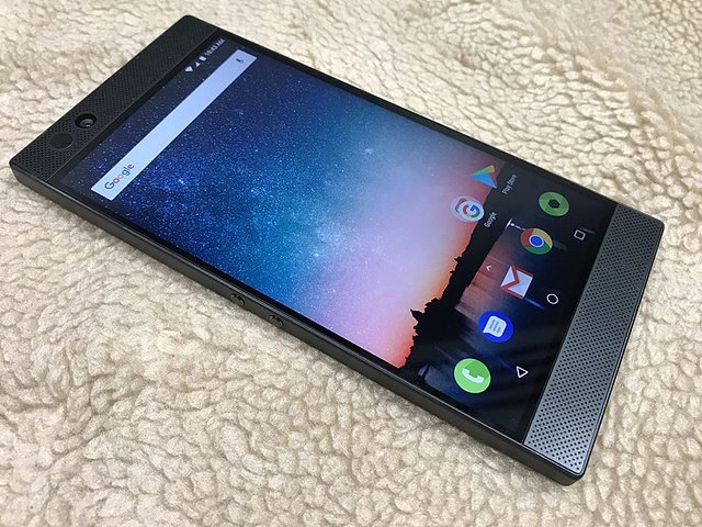 razer_phone_design1-1024x768.jpg