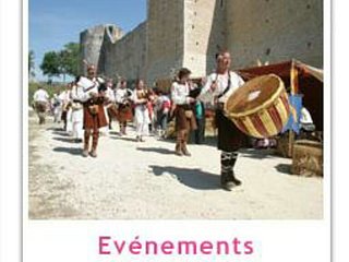 Cliquez sur l'image pour la voir en taille relle

Nom : 2013-06-10-Mdivales de Provins 30 ans19.JPG
Taille : 768x576
Poids : 43,2 Ko
ID : 196003