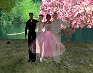 Cliquez sur l'image pour la voir en taille relle

Nom : wedshot_003.jpg
Taille : 1280x1004
Poids : 435,5 Ko
ID : 17523