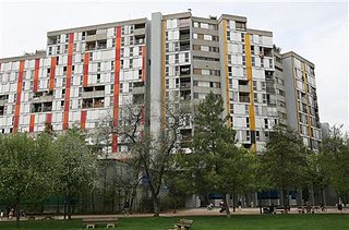 Cliquez sur l'image pour la voir en taille relle

Nom : qdv.jpg
Taille : 460x303
Poids : 33,6 Ko
ID : 141533