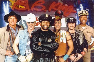 Cliquez sur l'image pour la voir en taille relle

Nom : TheVillagePeople.jpg
Taille : 900x590
Poids : 59,1 Ko
ID : 78443