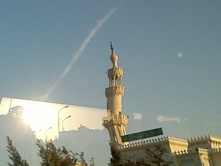 Cliquez sur l'image pour la voir en taille relle

Nom : minaret.jpg
Taille : 1600x1200
Poids : 191,4 Ko
ID : 76563