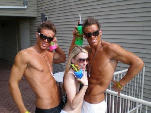 douchebag-twins-1-500x375.jpg douchebag-twins-1-500x375.jpg