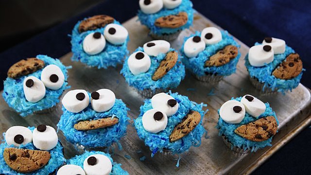 Cookie-Monster-Cupcakes-2.jpg