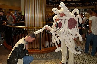 Cliquez sur l'image pour la voir en taille relle

Nom : FSM cosplay.jpg
Taille : 400x266
Poids : 37,7 Ko
ID : 139944