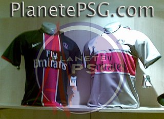 Cliquez sur l'image pour la voir en taille relle

Nom : maillot1_20.jpg
Taille : 607x441
Poids : 220,8 Ko
ID : 356154