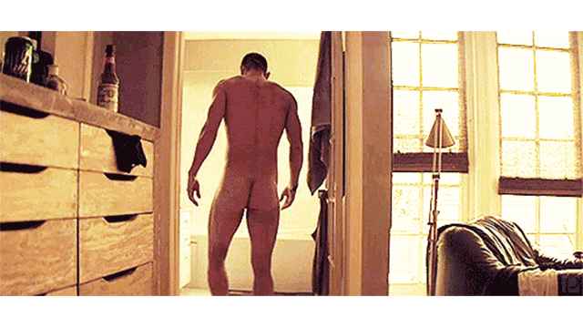 https://jolstatic.fr/attachments/4/5/319/4/YjcwYjlkODdhNGUyMDExODNjYjFiYTg5NGVlNGE1Y2I/magic_mike_ass.gif