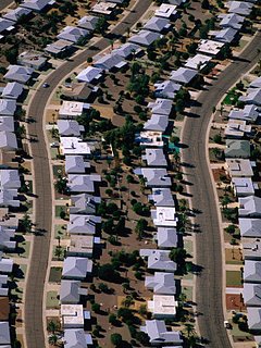Cliquez sur l'image pour la voir en taille relle

Nom : BN4099_13-FB~Aerial-View-of-a-Sun-City-Suburb-Sun-City-Arizona-USA-Posters.jpg
Taille : 337x450
Poids : 75,5 Ko
ID : 68554