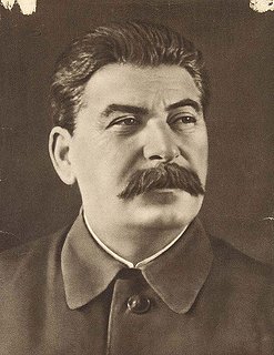 Cliquez sur l'image pour la voir en taille relle

Nom : Joseph+Stalin+24.jpg
Taille : 420x544
Poids : 84,1 Ko
ID : 614584