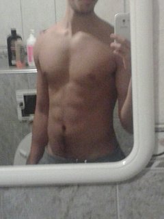 Cliquez sur l'image pour la voir en taille relle

Nom : IMG-20131120-WA0001.jpg
Taille : 600x800
Poids : 39,0 Ko
ID : 222115