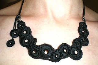 Cliquez sur l'image pour la voir en taille relle

Nom : collier3.jpg
Taille : 450x299
Poids : 19,2 Ko
ID : 152025