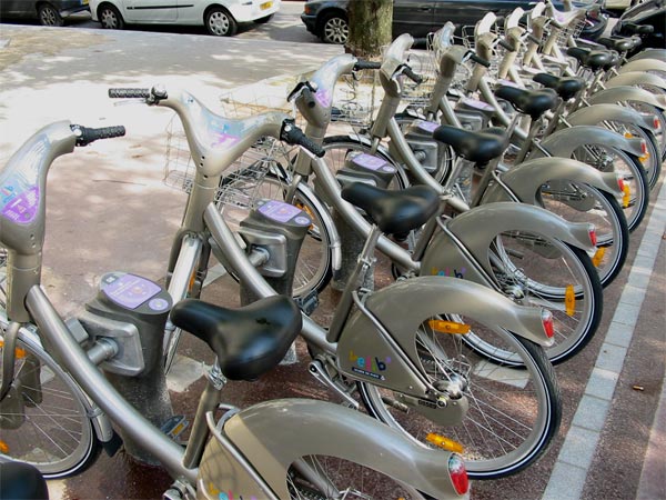 velib.jpg velib.jpg