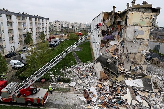 Au-moins-deux-morts-et-dix-blesses-dans-l-effondrement-d-un-immeuble-a-Reims_art.jpg