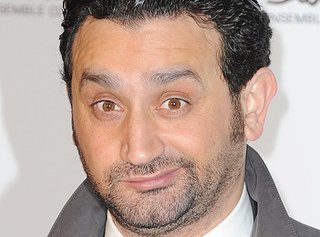 Cliquez sur l'image pour la voir en taille relle

Nom : L-animateur-du-moment-le-Baba-des-Francais-Cyril-Hanouna-!_portrait_w674.jpg
Taille : 674x500
Poids : 70,7 Ko
ID : 571065