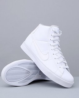 Cliquez sur l'image pour la voir en taille relle

Nom : Nike sweet classic high white swoosh - 001.jpg
Taille : 464x580
Poids : 26,9 Ko
ID : 164185