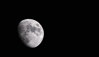 Cliquez sur l'image pour la voir en taille relle

Nom : Lune toga nico photo moon d750 nikon 28-300.jpg
Taille : 1514x887
Poids : 206,4 Ko
ID : 239485