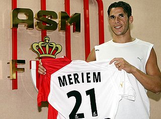 Cliquez sur l'image pour la voir en taille relle

Nom : 20080430_meriem2.jpg
Taille : 473x349
Poids : 40,4 Ko
ID : 410295