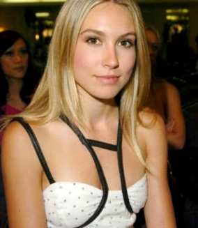 Sarah_Carter_057.jpg Sarah_Carter_057.jpg
