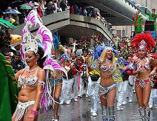 Cliquez sur l'image pour la voir en taille relle

Nom : une-ecole-de-samba.jpg
Taille : 350x270
Poids : 49,4 Ko
ID : 393607