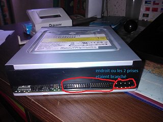 Cliquez sur l'image pour la voir en taille relle

Nom : Lecteur dvd.jpg
Taille : 718x538
Poids : 125,7 Ko
ID : 198347