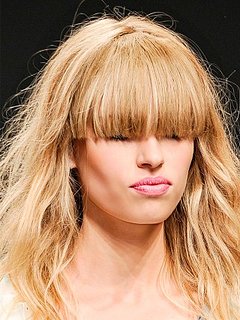 media_images_beaute_les-franges-qui-changent_la-frange-casque_9749876-1-fre-FR_La-frange-casque.jpg