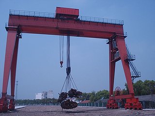 Cliquez sur l'image pour la voir en taille relle

Nom : grue-portique-460371.jpg
Taille : 700x525
Poids : 52,3 Ko
ID : 140868