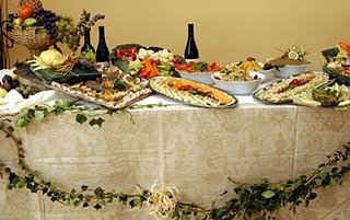 Cliquez sur l'image pour la voir en taille relle

Nom : buffet.jpg
Taille : 350x220
Poids : 21,1 Ko
ID : 27198