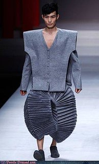 Cliquez sur l'image pour la voir en taille relle

Nom : 129143492410821246.jpg
Taille : 363x600
Poids : 28,5 Ko
ID : 104249