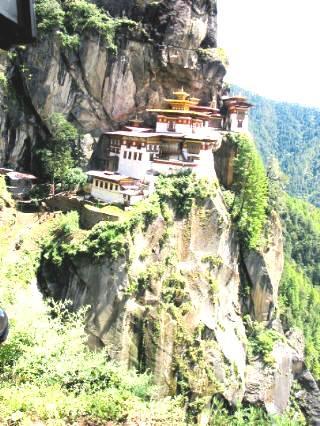 bhutan_tiger_nest_2.jpg
