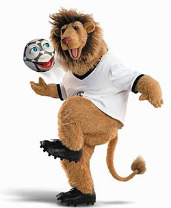 https://jolstatic.fr/upload/perso/379/wcupmascot.jpg
