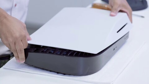 Sony démonte une PlayStation 5 pour en dévoiler les composants