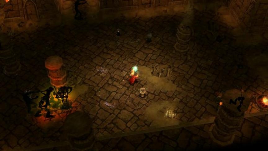 Gameplay du pyromancien de Mythos : l' « Invocateur de flammes »