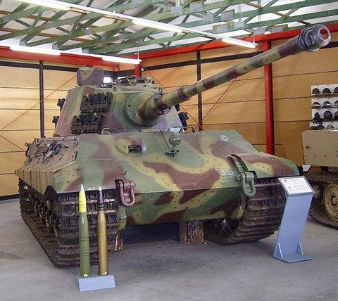861px-Tiger II frontal Munster