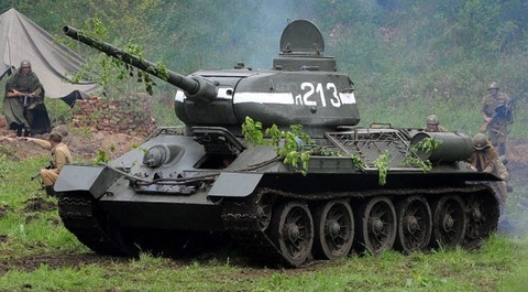 800px-Tank T-34