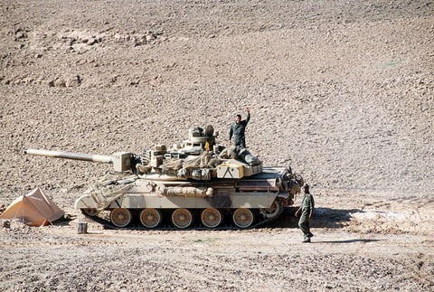 800px-French AMX-30 Desert Storm