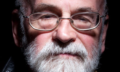 Terry Pratchett (la saga du Disque-monde) est mort à l'âge de 66 ans