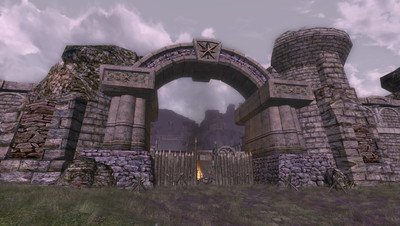 Les portes de Norbury, portes extérieures des ruines antiques