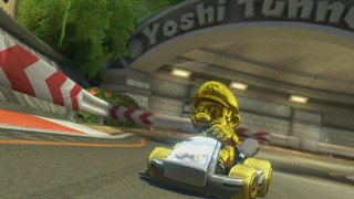 Mario Kart 8 Deluxe Gold Mario 10