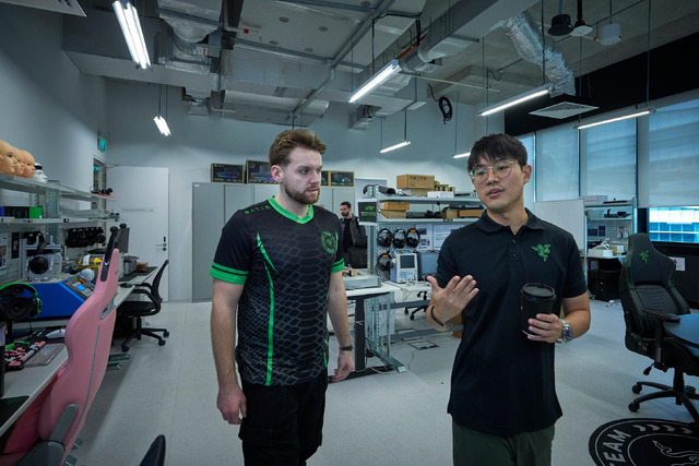 Niko2025EsportPlayerRazerOfficeSoundChamberEngineeringRoom2 000